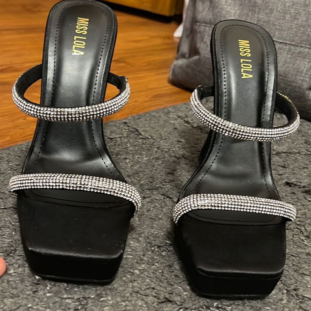 Very tall sexy heels